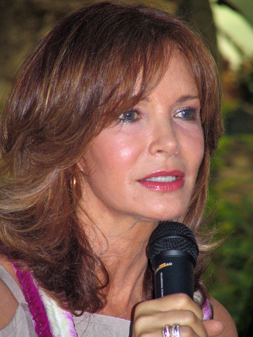 Jaclyn Smith — Biography & Quotes