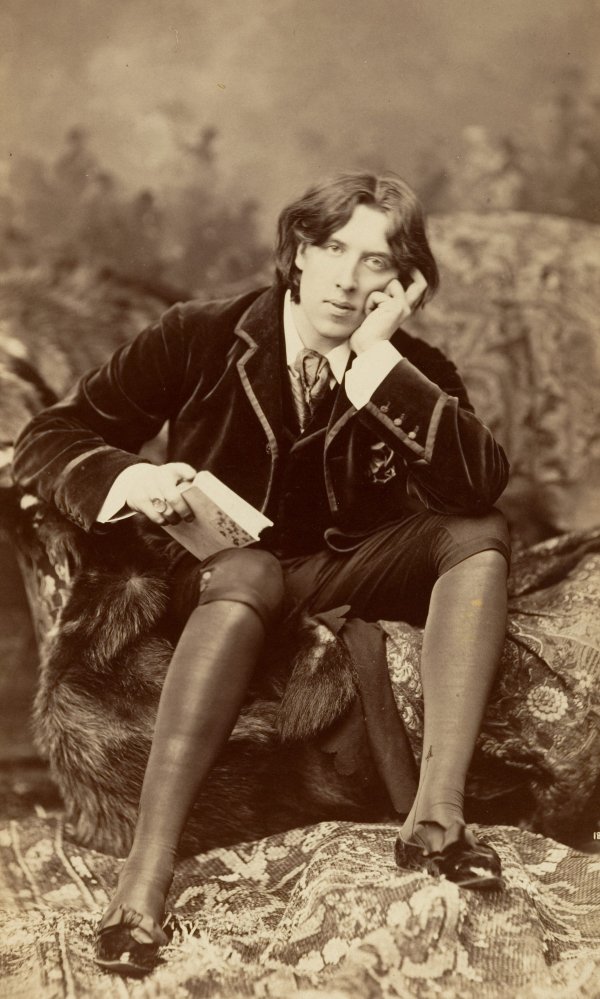 Oscar Wilde — Life & Legacy Tribute